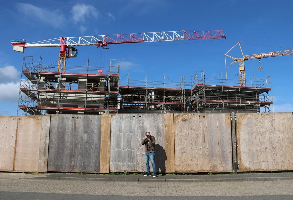 Der Baustellen-Fotograf dokumentiert den Neubau der Petrus-Canisius-Grundschule in Weeze vor der Großbaustelle, April 2026