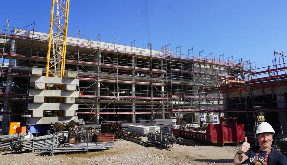 Der Baustellen-Fotograf begleitet den Baufortschritt der neuen Petrus-Canisius Grundschule in Weeze direkt vor dem Rohbau