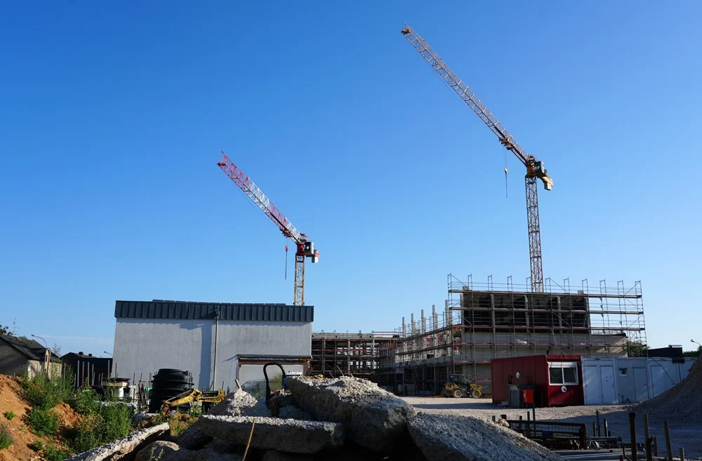 Panoramablick über die Baustelle im Juli 2026.